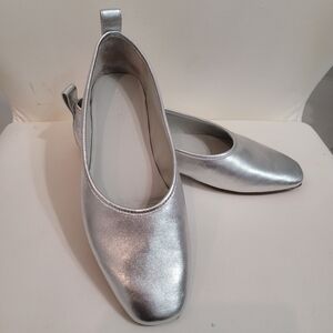 Vince Metallic Silver Flats Vivian Ballet Flat US 5.5M/EUR 35.5
